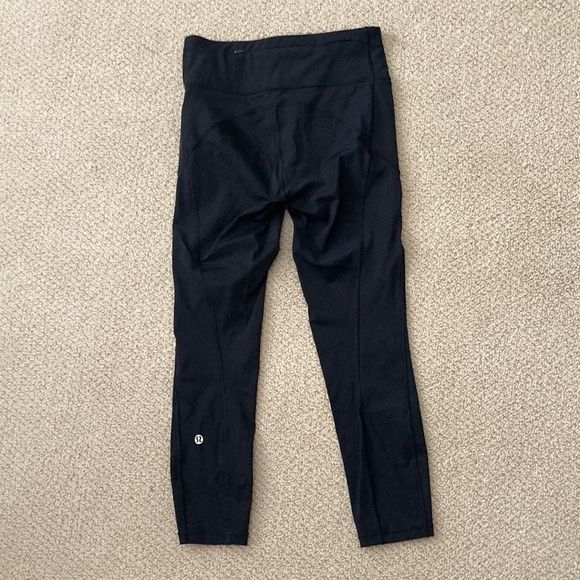 LULULEMON Final Lap Crop 23β Like New Black Nulux Leggings Fast & Free Sz 6 VEUC - Picture 10 of 15